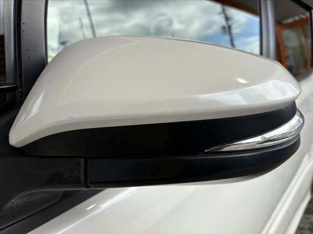 ヴォクシー ＺＳ　Ｇ’ｓ　禁煙車　９型ナビ　フリップダウン　両電スラ　フルセグ　Ｂカメラ　ＢＴ　ＥＴＣ　ＤＶＤ　Ａライト　Ａハイビーム　ＬＥＤ　Ａストップ　ハーフレザー　シートヒーター　リアスポイラー　電格ミラー　スマートキー（41枚目）