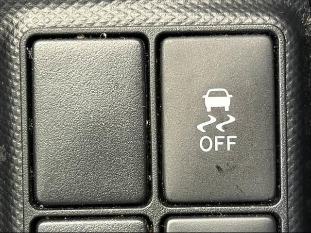 アクア Ｌ　車検整備付　後期　禁煙　社外ナビ　ＢＴ　スペアキー　ＡＡＣ　チルトステアリング　ヘッドライトレベライザー　ファブリックシート　ＳＲＳエアバッグ　バニティミラー　一体式ヘッドレスト　マット　バイザー（4枚目）