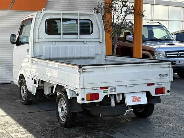 キャリイトラック KCエアコン・パワステ パワステ マニュアルエアコン 4WD 5MT 三方開荷台 みち板引掛式リアゲート ウレタン製ステア SRSエアバッグ レベライザー 12インチスチール ゴム荷台マット マット ソケット(15枚目)