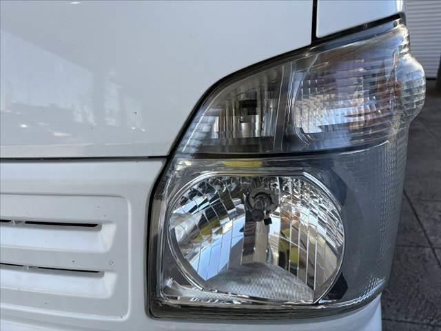 キャリイトラック KCエアコン・パワステ パワステ マニュアルエアコン 4WD 5MT 三方開荷台 みち板引掛式リアゲート ウレタン製ステア SRSエアバッグ レベライザー 12インチスチール ゴム荷台マット マット ソケット(32枚目)