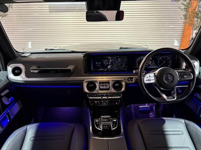 Ｇクラス Ｇ４００ｄ　ＡＭＧライン　ＳＲ　電動サイドステップ　ブルメスターサウンドシステム　ナビ　フルセグ　全方位　ＬＥＤヘッドライト　レーダーセーフティＰＫＧ　Ｐスタート　スマートキー×２革巻きステアリング（2枚目）