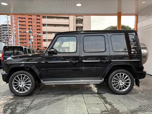 Ｇクラス Ｇ４００ｄ　ＡＭＧライン　ＳＲ　電動サイドステップ　ブルメスターサウンドシステム　ナビ　フルセグ　全方位　ＬＥＤヘッドライト　レーダーセーフティＰＫＧ　Ｐスタート　スマートキー×２革巻きステアリング（11枚目）