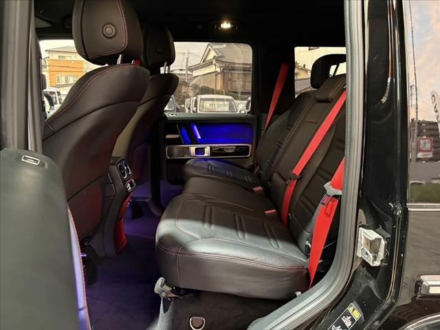 Ｇクラス Ｇ４００ｄ　ＡＭＧライン　ＳＲ　電動サイドステップ　ブルメスターサウンドシステム　ナビ　フルセグ　全方位　ＬＥＤヘッドライト　レーダーセーフティＰＫＧ　Ｐスタート　スマートキー×２革巻きステアリング（19枚目）