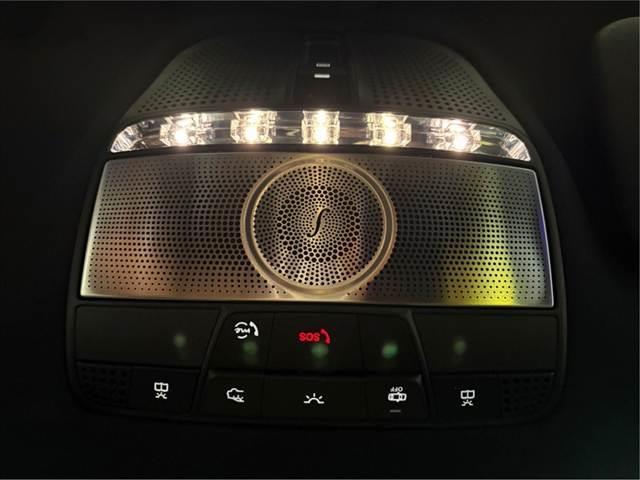 Ｇクラス Ｇ４００ｄ　ＡＭＧライン　ＳＲ　電動サイドステップ　ブルメスターサウンドシステム　ナビ　フルセグ　全方位　ＬＥＤヘッドライト　レーダーセーフティＰＫＧ　Ｐスタート　スマートキー×２革巻きステアリング（32枚目）