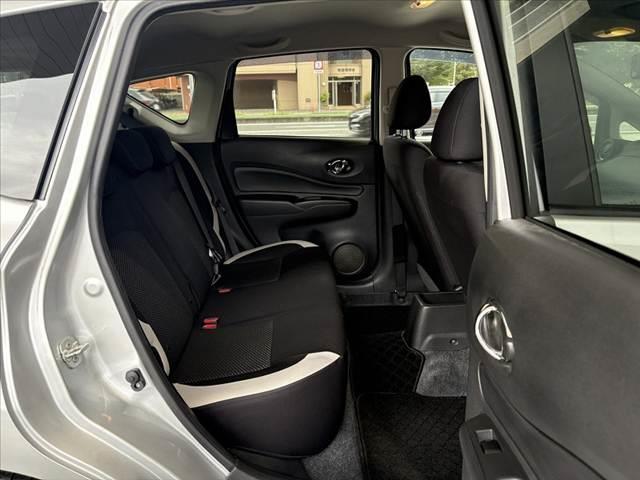 ノート e-パワー B 後期 エマブレ アラビュー インテリミラー Pスタート Aライト スマートキー バックソナー ETC SRSエアバック ISOFIXシート Pガラス ヘッドライトレベライザー 横滑り防止 電格ミラー(17枚目)