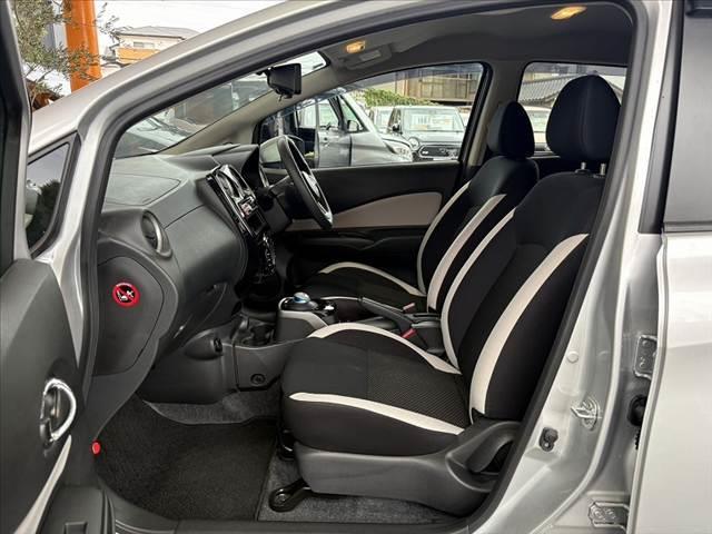 ノート e-パワー B 後期 エマブレ アラビュー インテリミラー Pスタート Aライト スマートキー バックソナー ETC SRSエアバック ISOFIXシート Pガラス ヘッドライトレベライザー 横滑り防止 電格ミラー(18枚目)