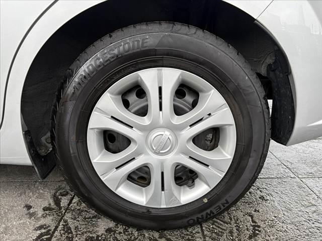 ノート e-パワー B 後期 エマブレ アラビュー インテリミラー Pスタート Aライト スマートキー バックソナー ETC SRSエアバック ISOFIXシート Pガラス ヘッドライトレベライザー 横滑り防止 電格ミラー(43枚目)