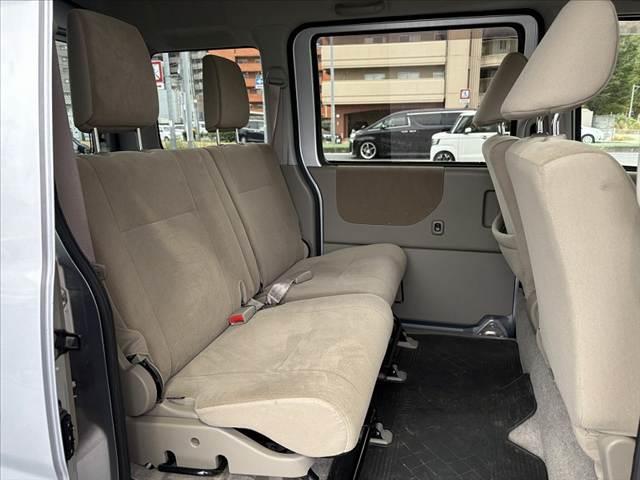 納車整備ついても第三者機関の指定工場で分解記録(法定整備)を実施し、車検を基準に不具合箇所、消耗部品は改善して納車させていただきます。