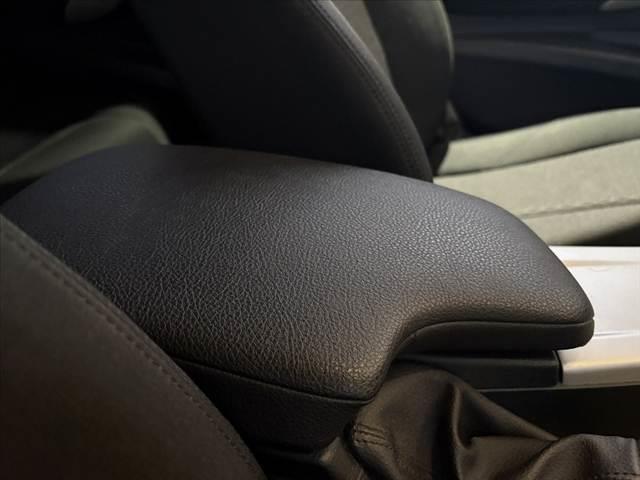 ３シリーズ ３１８ｉツーリング　車検整備付　後期　ナビ　Ｂモニ　ＬＥＤ　パワーシート　パワーバックドア　Ｐスタート　Ｐセンサー　Ｐガラス　Ａライト　Ａストップ　クルコン　スマートキー　革巻きステア　アームレスト　純正１６インチＡＷ（33枚目）