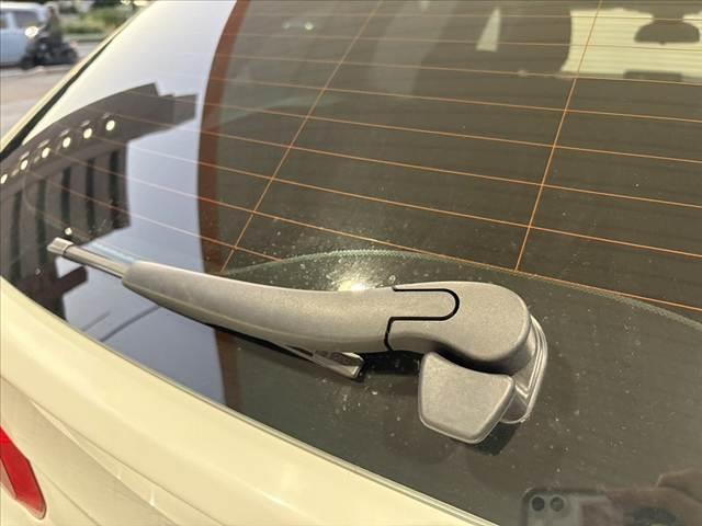 ３シリーズ ３１８ｉツーリング　車検整備付　後期　ナビ　Ｂモニ　ＬＥＤ　パワーシート　パワーバックドア　Ｐスタート　Ｐセンサー　Ｐガラス　Ａライト　Ａストップ　クルコン　スマートキー　革巻きステア　アームレスト　純正１６インチＡＷ（35枚目）