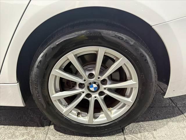 ３シリーズ ３１８ｉツーリング　車検整備付　後期　ナビ　Ｂモニ　ＬＥＤ　パワーシート　パワーバックドア　Ｐスタート　Ｐセンサー　Ｐガラス　Ａライト　Ａストップ　クルコン　スマートキー　革巻きステア　アームレスト　純正１６インチＡＷ（45枚目）