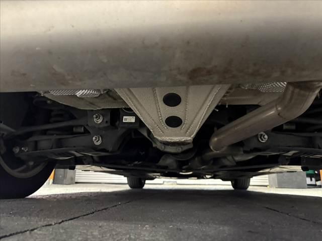 ３シリーズ ３１８ｉツーリング　車検整備付　後期　ナビ　Ｂモニ　ＬＥＤ　パワーシート　パワーバックドア　Ｐスタート　Ｐセンサー　Ｐガラス　Ａライト　Ａストップ　クルコン　スマートキー　革巻きステア　アームレスト　純正１６インチＡＷ（48枚目）