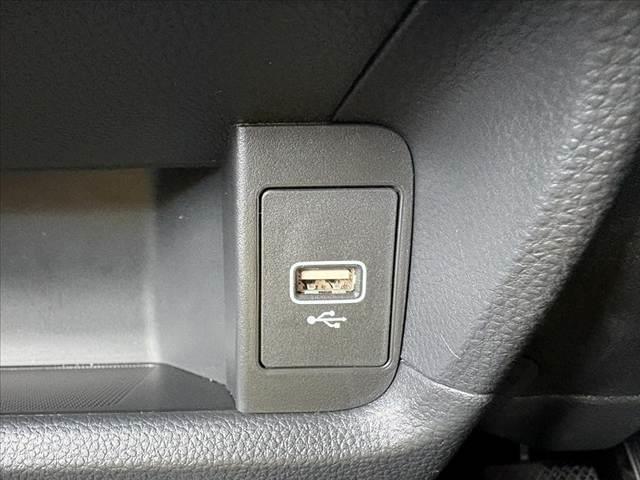 WR-V Z 禁煙車 9型ナビ ホンダセンシング フルセグ Bカメラ BT ETC LED フォグ Aライト レーダークルーズ パドルシフト ステリモ 横滑り レベライザー Pセンサー ドラレコ 純正17インチAW(26枚目)