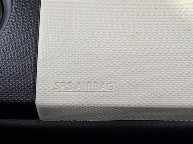 アルト F CDオーディオ キーレス ABS レベライザー  SRSエアバッグ 横滑り防止 アクセサリーソケット マットバイザー ファブリックシート 一体可倒式シート サンバイザー(6枚目)