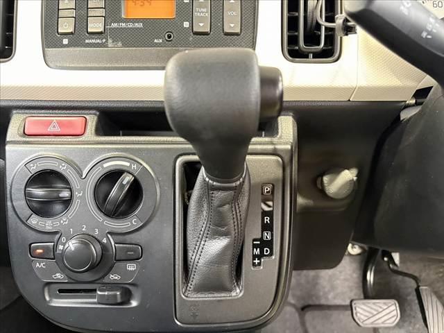 アルト F CDオーディオ キーレス ABS レベライザー  SRSエアバッグ 横滑り防止 アクセサリーソケット マットバイザー ファブリックシート 一体可倒式シート サンバイザー(23枚目)