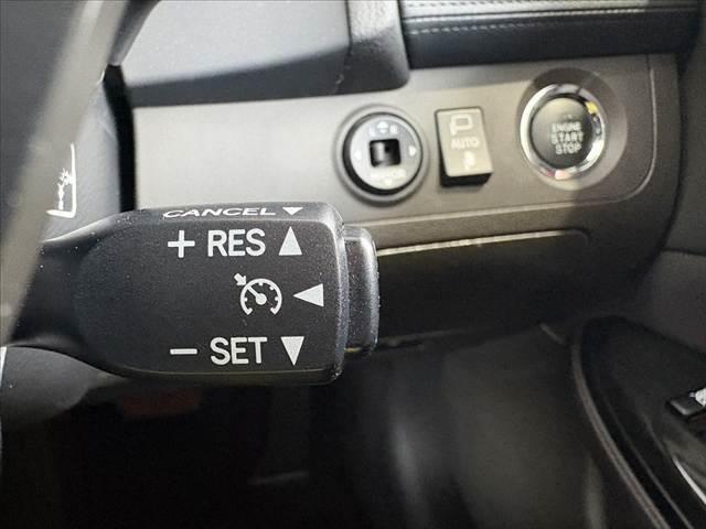 クラウン 3.5アスリート アニバーサリーエディション 禁煙 8インチナビ フルセグ Bカメラ ETC クルコン HID Aライト Pシート 横滑り防止 スマートキー×2 Pスタート ステリモ 純正18インチAW アームレスト マットバイザー SRSエアB(5枚目)