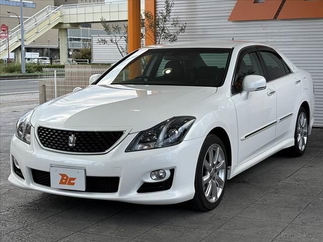 クラウン 3.5アスリート アニバーサリーエディション 禁煙 8インチナビ フルセグ Bカメラ ETC クルコン HID Aライト Pシート 横滑り防止 スマートキー×2 Pスタート ステリモ 純正18インチAW アームレスト マットバイザー SRSエアB(8枚目)