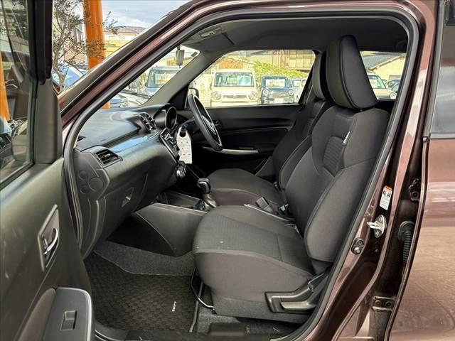 スイフト XGリミテッド 禁煙 セーフティパッケージ LEDヘッド プッシュスタート オートライト スマートキー デュアルセンサーブレーキサポート ステリモ チルトステアリング シートリフター シートヒーター SRSエアバッグ(18枚目)