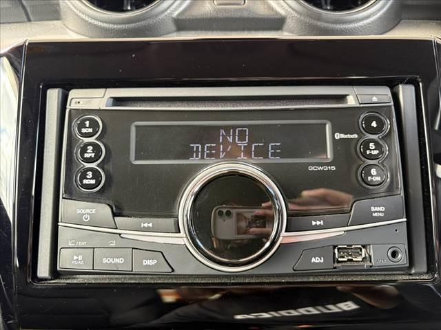 スイフト XGリミテッド 禁煙 セーフティパッケージ LEDヘッド プッシュスタート オートライト スマートキー デュアルセンサーブレーキサポート ステリモ チルトステアリング シートリフター シートヒーター SRSエアバッグ(22枚目)