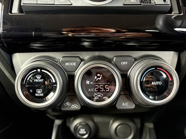 スイフト XGリミテッド 禁煙 セーフティパッケージ LEDヘッド プッシュスタート オートライト スマートキー デュアルセンサーブレーキサポート ステリモ チルトステアリング シートリフター シートヒーター SRSエアバッグ(23枚目)