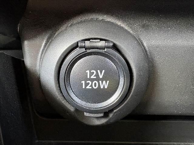 スイフト XGリミテッド 禁煙 セーフティパッケージ LEDヘッド プッシュスタート オートライト スマートキー デュアルセンサーブレーキサポート ステリモ チルトステアリング シートリフター シートヒーター SRSエアバッグ(24枚目)