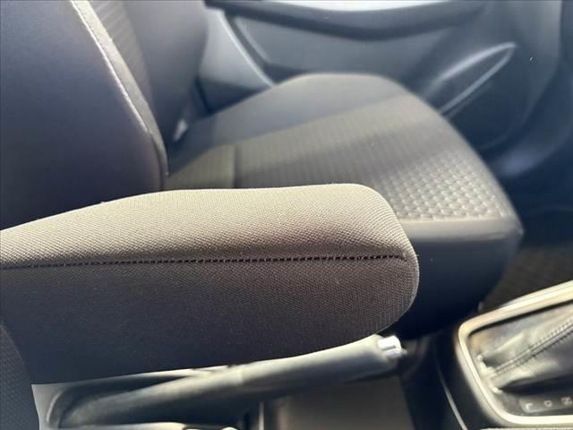 スイフト XGリミテッド 禁煙 セーフティパッケージ LEDヘッド プッシュスタート オートライト スマートキー デュアルセンサーブレーキサポート ステリモ チルトステアリング シートリフター シートヒーター SRSエアバッグ(30枚目)