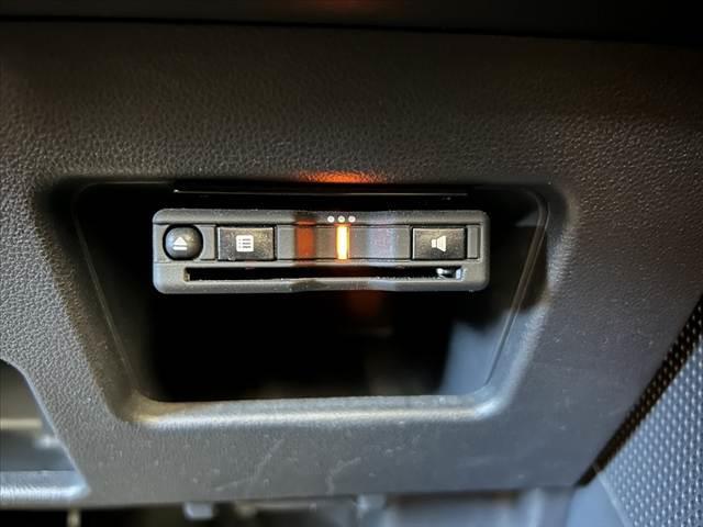 ウェイク GターボリミテッドSAIII 禁煙 後期 両電スラ LEDヘッド ETC オーディオ BT DVD Aライト Aストップ 横滑り防止 Pセンサー スマートキー Aエアコン リアスポイラー SRSエアバッグ 純正15インチAW(4枚目)