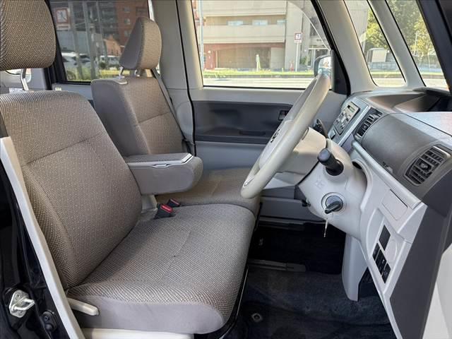 タント Ｌ　後期　４ＷＤ　両側スライド　シートヒーター　キーレス　アイドリングストップ　ＣＤオーディオ　横滑り防止　ヘッドライトレベライザー　スペアキー　ＡＣソケット　リアＲサンシェード　電格ミラー（16枚目）