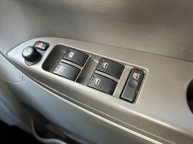 タント Ｘ　スマートセレクションＳＡ　両側電動スライドドア　エコアイドル　ＣＤオーディオ　オートライト　ヘッドライトレベライザー　Ｐスタート　スマートキー×２　横滑り防止　衝突防止　ＳＲＳエアバッグ　ＡＢＳ　マットバイザー（25枚目）