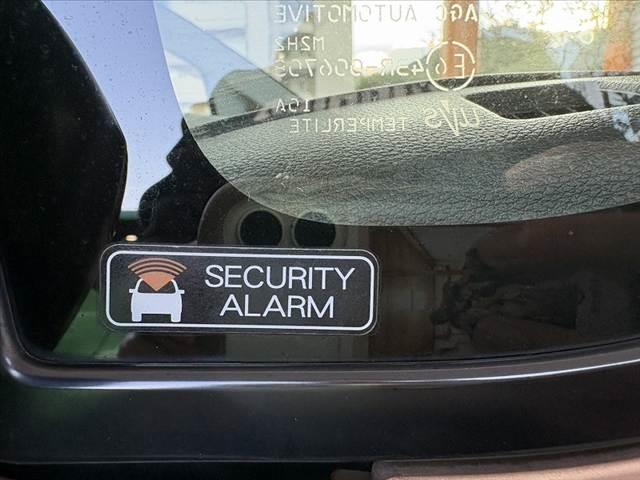 ムーヴ Xターボ SAII 車検整備付 禁煙 CDオーディオ スマートキー Aストップ ETC Pスタート Aエアコン 横滑防止 リフター アームレスト Aライト マットバイザー 集中ドアロック セキュリティ 純正14インチAW(34枚目)