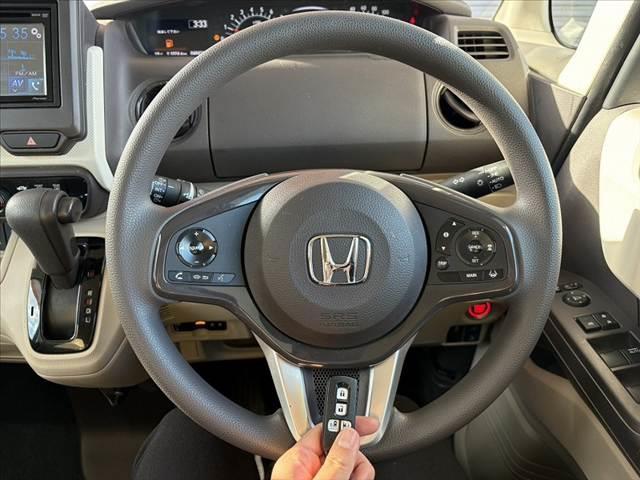 N-BOX G・EXホンダセンシング 禁煙 両側電動スライドドア クルコン LEDヘッドライト オートライト Bカメラ ステリモ ディスプレイオーディオ Pスタート スマートキー DVD ETC SRSエアバッグ アクセサリーソケット(7枚目)