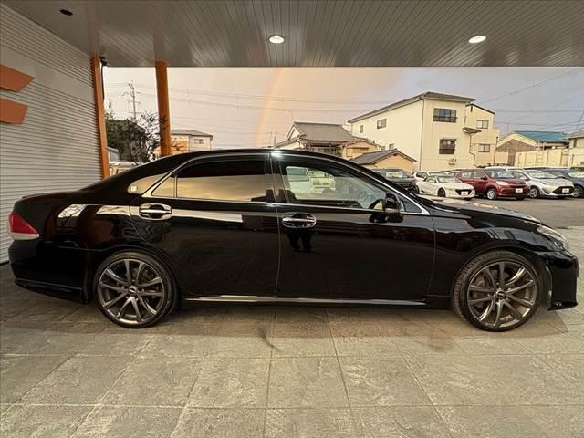 クラウン アスリートGパッケージ 車検整備付 禁煙車 後期 ムーンルーフ ナビ 地デジ Bカメラ HIDヘッドライト Pスタート スマートキー×2 ETC DVD SRSエアバッグ パワーシート アクセサリーソケット マットバイザー(12枚目)