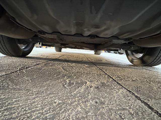 クラウン アスリートGパッケージ 車検整備付 禁煙車 後期 ムーンルーフ ナビ 地デジ Bカメラ HIDヘッドライト Pスタート スマートキー×2 ETC DVD SRSエアバッグ パワーシート アクセサリーソケット マットバイザー(39枚目)