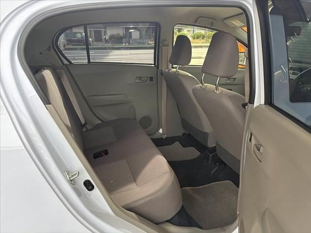 ミライース Lf SA 後期 4WD オーディオ CD キーレス エコアイドル ヘッドライトレベライザー キーレス アームレスト フロアマット サイドバイザー アクセサリーソケット Pウィンドウ Pガラス UVカットガラス(17枚目)