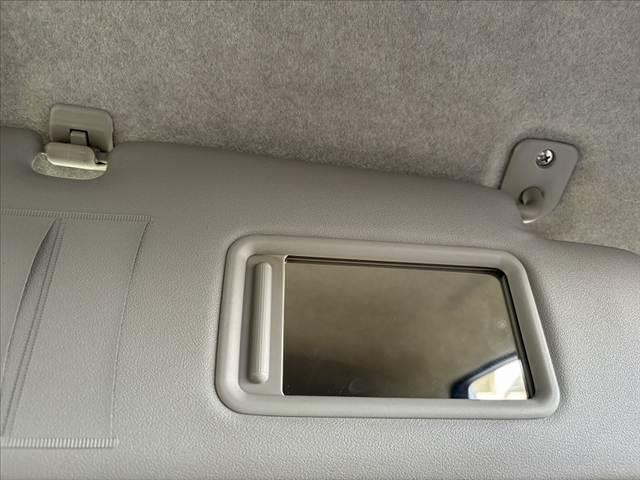 ミライース Lf SA 後期 4WD オーディオ CD キーレス エコアイドル ヘッドライトレベライザー キーレス アームレスト フロアマット サイドバイザー アクセサリーソケット Pウィンドウ Pガラス UVカットガラス(30枚目)