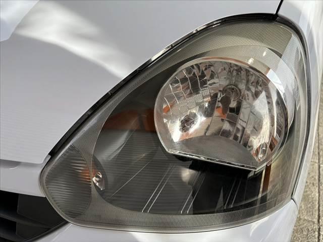 ミライース Lf SA 後期 4WD オーディオ CD キーレス エコアイドル ヘッドライトレベライザー キーレス アームレスト フロアマット サイドバイザー アクセサリーソケット Pウィンドウ Pガラス UVカットガラス(37枚目)