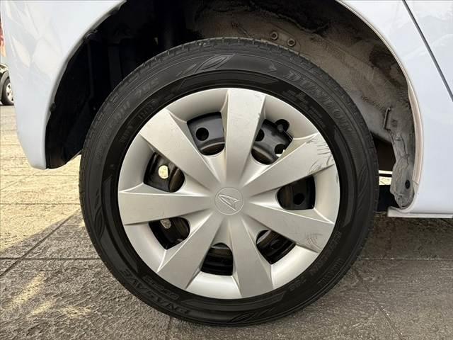 ミライース Lf SA 後期 4WD オーディオ CD キーレス エコアイドル ヘッドライトレベライザー キーレス アームレスト フロアマット サイドバイザー アクセサリーソケット Pウィンドウ Pガラス UVカットガラス(40枚目)