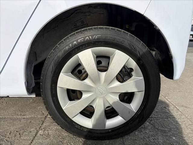 ミライース Lf SA 後期 4WD オーディオ CD キーレス エコアイドル ヘッドライトレベライザー キーレス アームレスト フロアマット サイドバイザー アクセサリーソケット Pウィンドウ Pガラス UVカットガラス(43枚目)