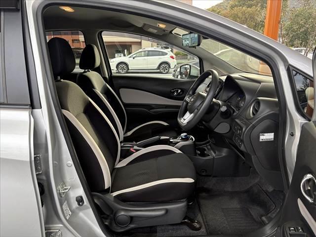 ノート e-パワー B 車検整備付 後期 禁煙 インテリミラー 全方位 ETC スマートキー CDチューナー Aライト チルトステア シートリフター 電格ミラー Pガラス Aエアコン エマブレ 横滑り防止 クリソナ(15枚目)