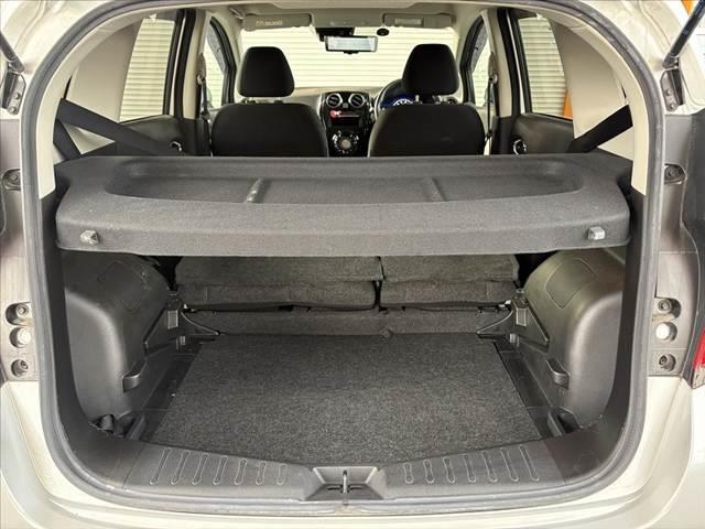 ノート e-パワー B 車検整備付 後期 禁煙 インテリミラー 全方位 ETC スマートキー CDチューナー Aライト チルトステア シートリフター 電格ミラー Pガラス Aエアコン エマブレ 横滑り防止 クリソナ(20枚目)