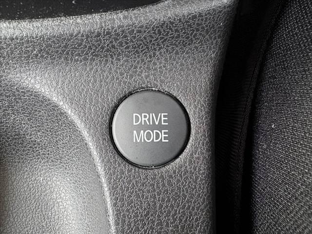 ノート e-パワー B 車検整備付 後期 禁煙 インテリミラー 全方位 ETC スマートキー CDチューナー Aライト チルトステア シートリフター 電格ミラー Pガラス Aエアコン エマブレ 横滑り防止 クリソナ(23枚目)