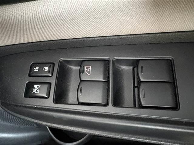 ノート e-パワー B 車検整備付 後期 禁煙 インテリミラー 全方位 ETC スマートキー CDチューナー Aライト チルトステア シートリフター 電格ミラー Pガラス Aエアコン エマブレ 横滑り防止 クリソナ(24枚目)