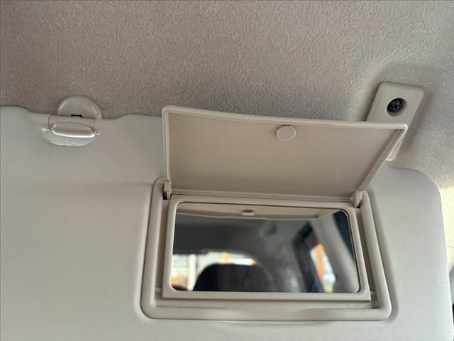 ノート e-パワー B 車検整備付 後期 禁煙 インテリミラー 全方位 ETC スマートキー CDチューナー Aライト チルトステア シートリフター 電格ミラー Pガラス Aエアコン エマブレ 横滑り防止 クリソナ(29枚目)