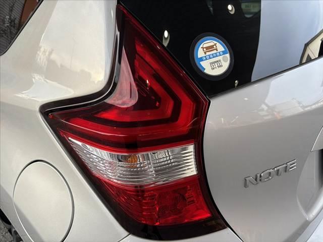 ノート e-パワー B 車検整備付 後期 禁煙 インテリミラー 全方位 ETC スマートキー CDチューナー Aライト チルトステア シートリフター 電格ミラー Pガラス Aエアコン エマブレ 横滑り防止 クリソナ(37枚目)