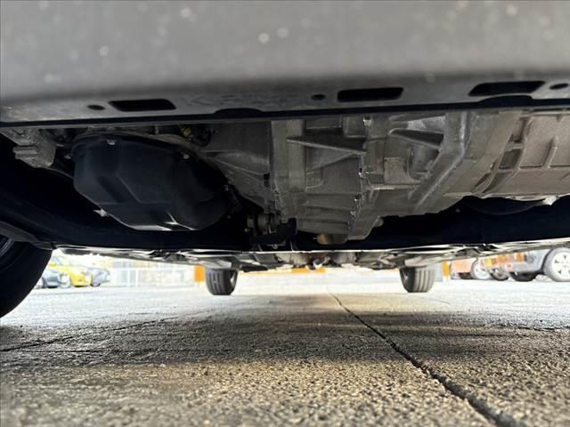 ノート e-パワー B 車検整備付 後期 禁煙 インテリミラー 全方位 ETC スマートキー CDチューナー Aライト チルトステア シートリフター 電格ミラー Pガラス Aエアコン エマブレ 横滑り防止 クリソナ(44枚目)