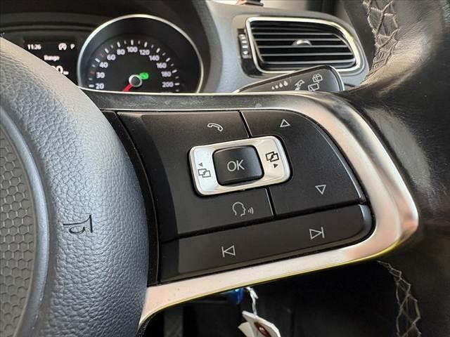 ポロ ブルーGT 車検整備付 後期 禁煙 ナビ 地デジ バックカメラ ETC DVD クルコン Aライト Aストップ キーレス スペアキー 革巻きステアリング SRSエアバッグ アクセサリーソケット バニティミラー(27枚目)