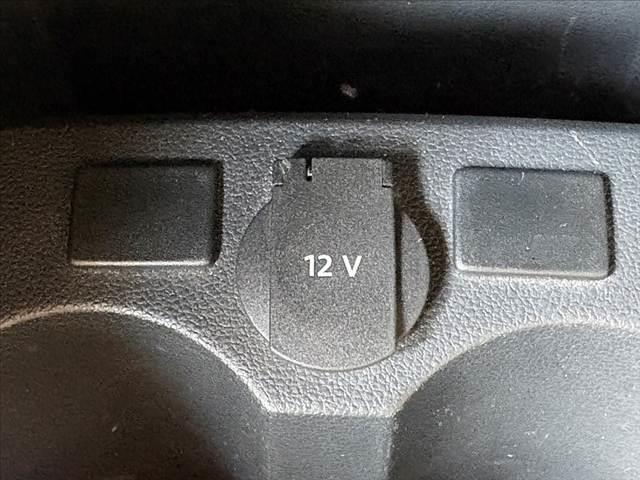 ポロ ブルーGT 車検整備付 後期 禁煙 ナビ 地デジ バックカメラ ETC DVD クルコン Aライト Aストップ キーレス スペアキー 革巻きステアリング SRSエアバッグ アクセサリーソケット バニティミラー(31枚目)