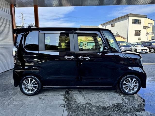 ガラスコーティングなども行っております。プロの業者による、施工ですのでご安心してお頼みください。