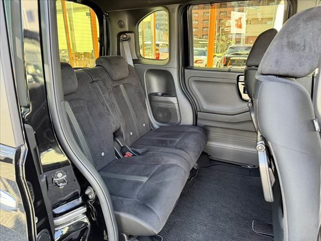 納車整備ついても第三者機関の指定工場で分解記録（法定整備）を実施し、車検を基準に不具合箇所、消耗部品は改善して納車させていただきます。