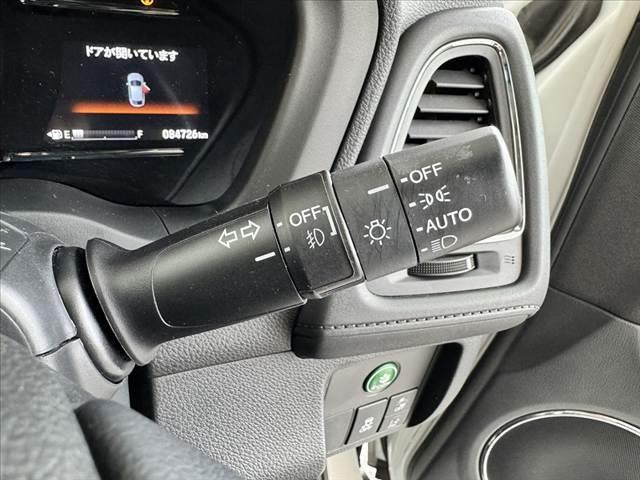 ヴェゼル Ｘ・ホンダセンシング　車検整備付　禁煙　後期　ナビ　フルセグ　バックカメラ　ステリモ　クルコン　ＬＥＤヘッドライト　オートライト　Ｐスタート　スマートキー　Ａストップ　横滑り防止　衝突防止　車線逸脱　ＳＲＳエアバッグ（6枚目）